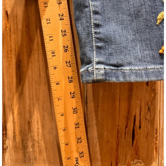 L.L. Bean Womens Floral Embroidered Stretch Denim Jeans Mid Rise Size 14 Blue Bo - Picture 6 of 10